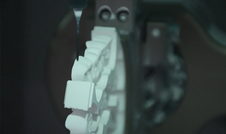 FRESADORA DE ZIRCONIO - foto 5